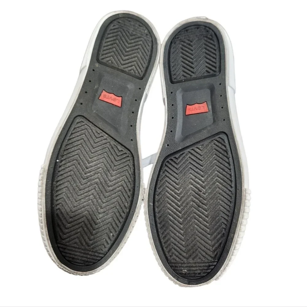Levis excellent like
